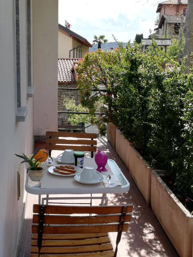 La Piazzetta Apartment สเตรซา ภายนอก รูปภาพ